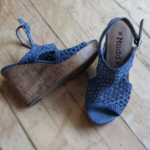 MUDD crochet cork wedges